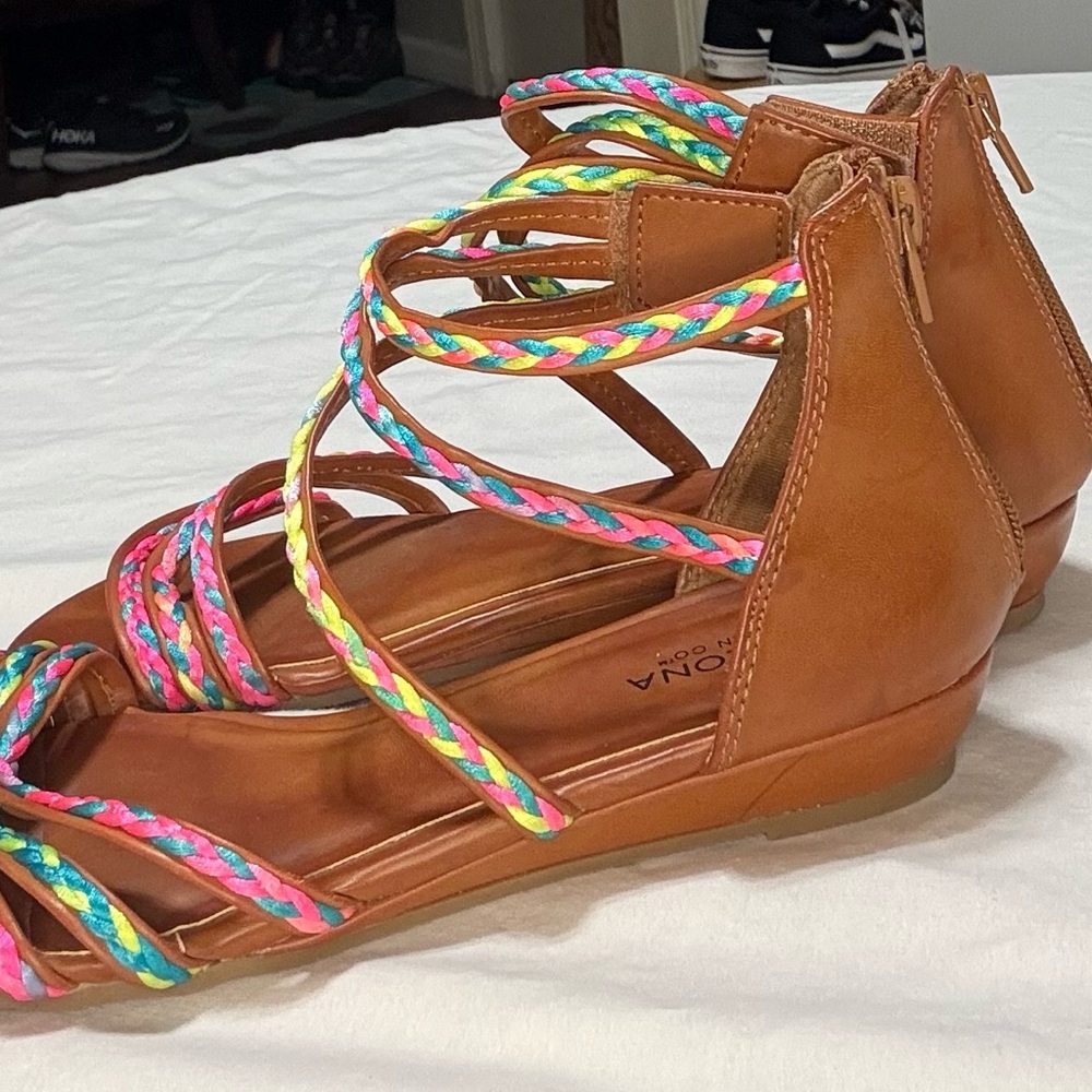 Arizona Jean Company Women's Multicolor Braided Sandals. Brand new never… - Picture 5 of 6